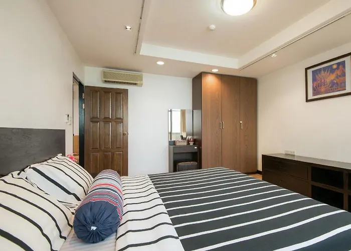 Serena Sathorn Apartment